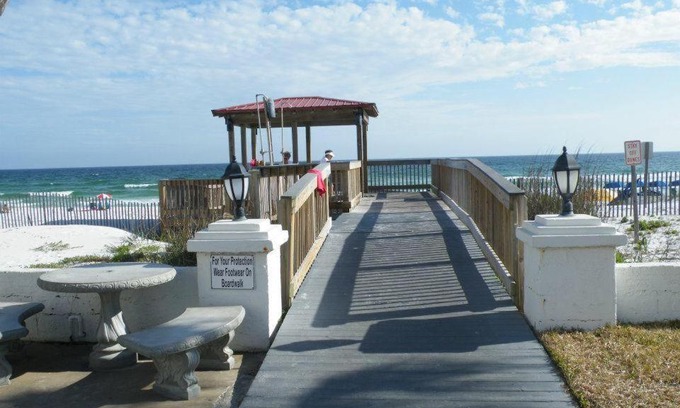Fort Walton Beach House | 450 El Matador by Alicia Hollis Realtor Rentals - Open Now