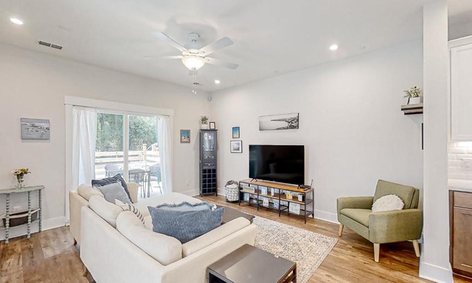 North Charleston House | 4563 Summey Street