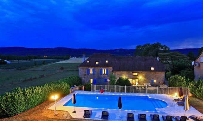 Betaille House | 46G11085 "Loëtitia" cottage