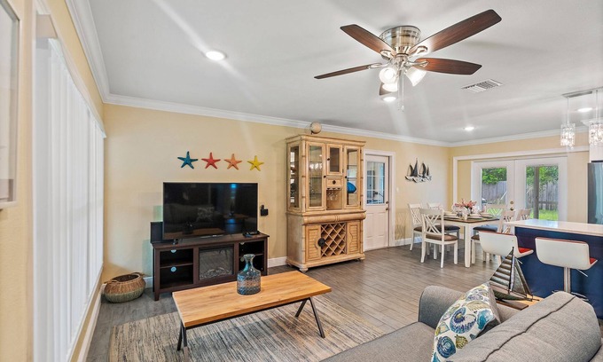 St. Petersburg - Clearwater House | 49th Ave Gem in Lealman area