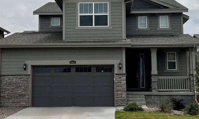 Commerce City House | 4BD/2.5BTH MINS AWAY FROM DIA
