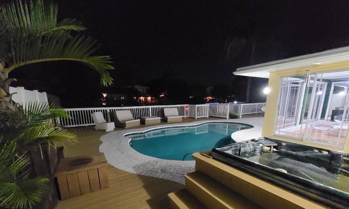 Lauderdale Isles House | 4BR/2BA Home - Intracoastal w/ Pool & Dock