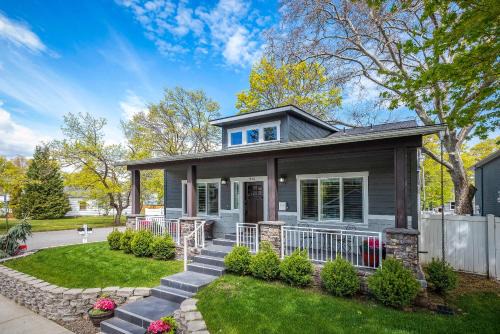 Garden District House | 4BR 3B 2 Kitchen with PnP Downtown CDA 11 guests