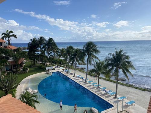 Puerto Aventuras Apartment | 4BR Beach Front Chac-Hal-Al