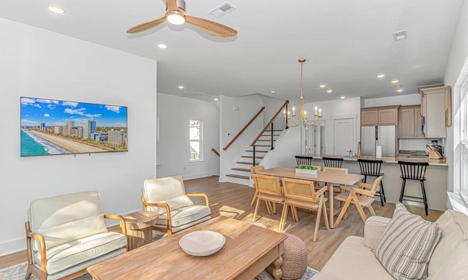 Myrtle Beach House | 4BR Beach Oasis w/Private Pool! 1000 ft from the water