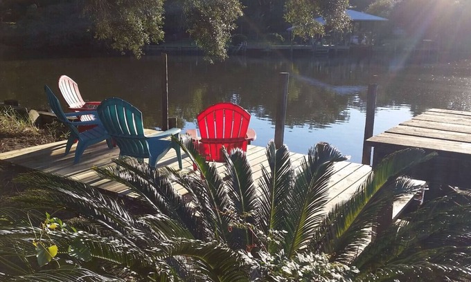 Gautier House | 4br Coastal Waterfront . Sleeps 12 . Dock & Firepit