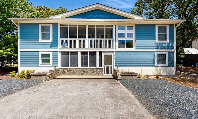 Colington House | 4BR Dog Friendly | Fireplace | Theater Room