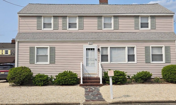 The Dunes House | 4th house from the beach!