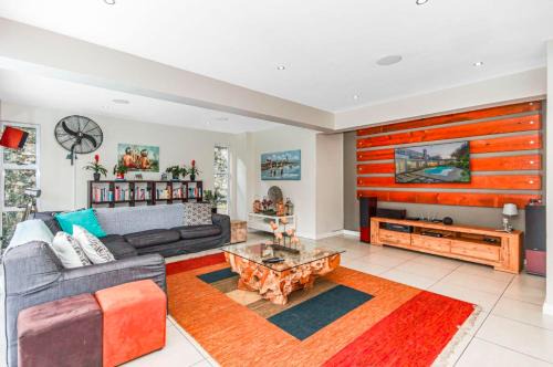 Greater Johannesburg Metropolitan Area House | 4Tress Guesthouse