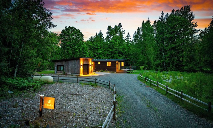 Bellingham House | 5-Acre Escape | Trails Lake 2 Luxe Stays