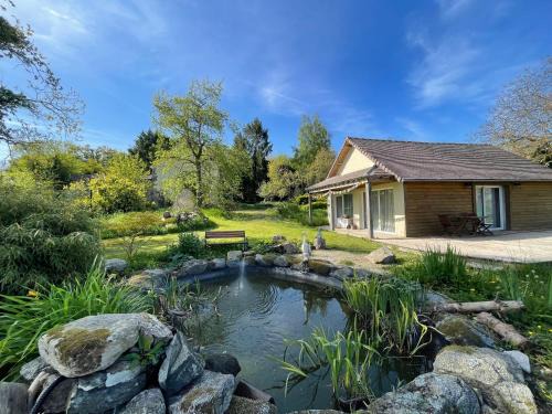 Feugeres House | 5 Acres- PetFriendly- Peaceful Private Yoga Studio