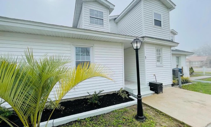 Myrtle Beach Apartment | #5 Awesome 3 bedroom condo minutes from the beach