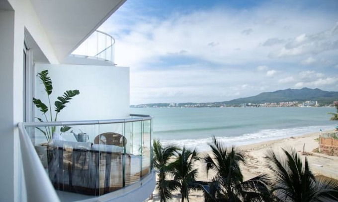 Bucerias Condo | 5* BEACHFRONT beautiful & cozy, 3 bedrooms/3 bath Condo - Golden Zone, Bucerias