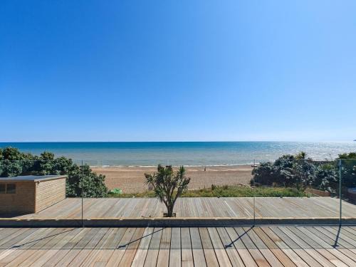 Cooden House | 5 Bed in Bexhill-on-Sea oc-c32704