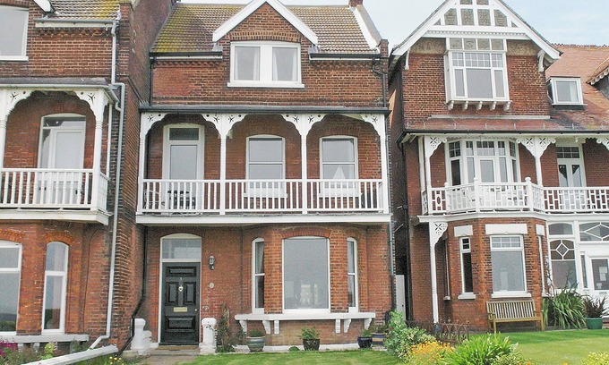 Broadstairs Cottage | 5 bedroom accommodation in Broadstairs