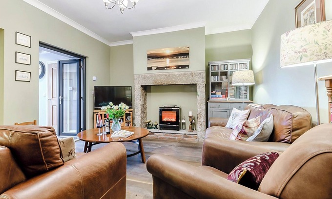 Amble Cottage | 5 bedroom accommodation in Amble, near Morpeth