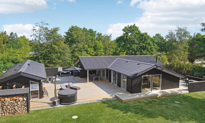 Fjellerup Strand House | 5 bedroom amazing home in Glesborg