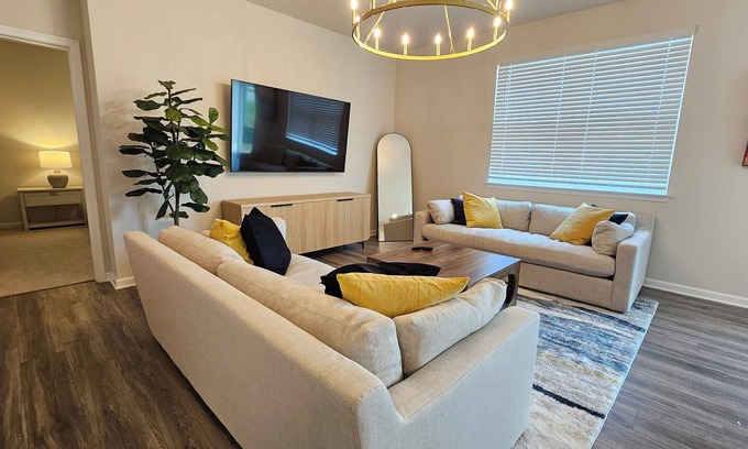 Millville House | 5-bedroom house with beach shuttle and community amenities