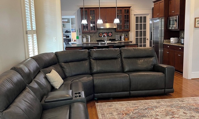Prospect House | 5-bedroom in Norton Commons with fitness room, hot tub, cold plunge, sauna