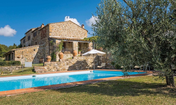 Barberino Tavarnelle Villa | 5 bedrooms villa in the Chianti region with private swimming poo, A/C and Wi-Fi