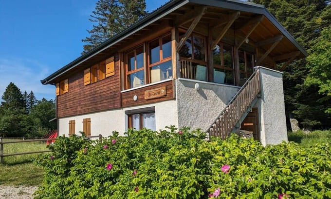 Pugny-Chatenod Ski Chalet | 5 bedroom log cabin, Absolute Calm