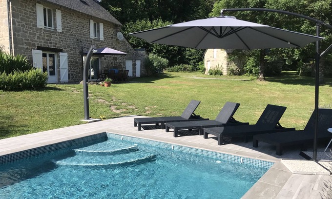 Veix House | 5 Bedroom secluded house with private heated pool