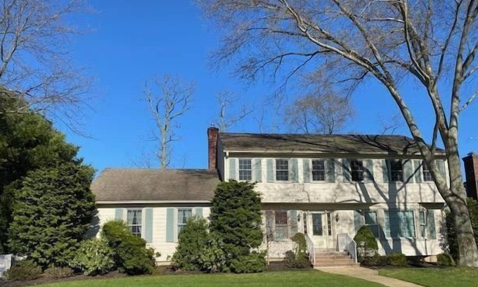 West Long Branch Apartment | 5 Bedroom Single family 139604 by Houzlet