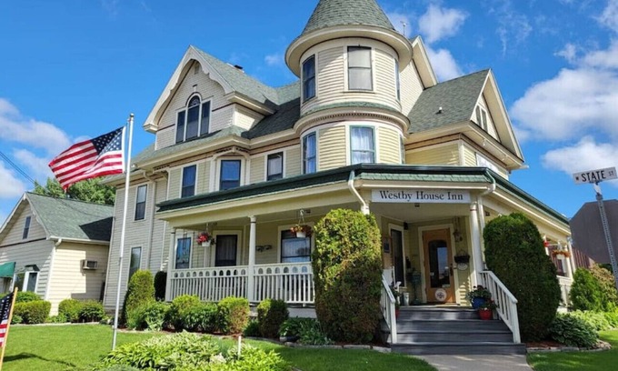 Westby House | 5 bedroom Victorian - Westby House