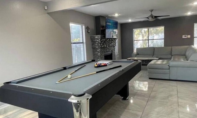 Far North Central House | 5 Beds Evans/Bulverde Pool table fenced near JW
