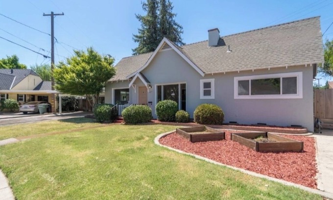 Modesto House | 5-BR/3-BA - Luxury - Spacious - Outdoor Theater - Pool Table