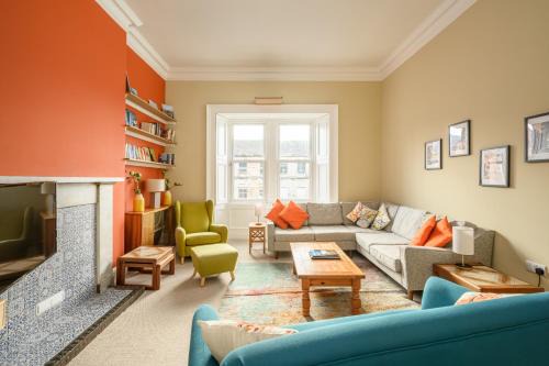 Newington Apartment | 5-BR 3-BTH Newington Apartment - Modern & Spacious