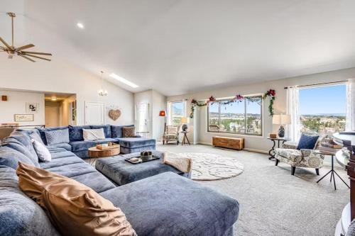 Northwest Colorado Springs House | 5 BR Golden Hills Family Vacation Home