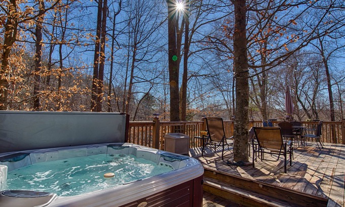 Rutherfordton Cabin | 5 BR Log Home - 5 Min/2.7miles to TIEC - with a Hot Tub on 18 acres "Creekside"