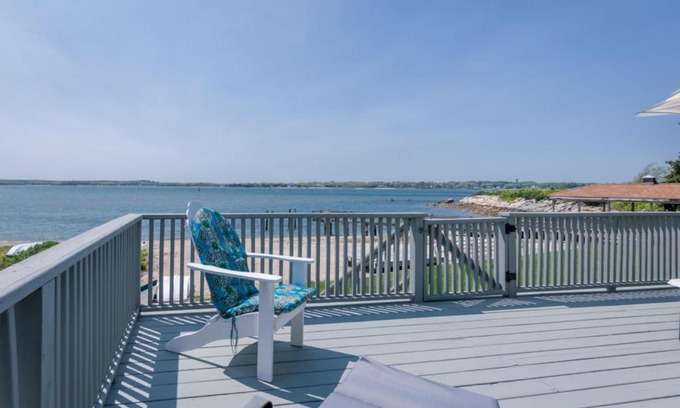 Buzzards Bay House | 5 Bryant Road Bourne Sunset Cottage