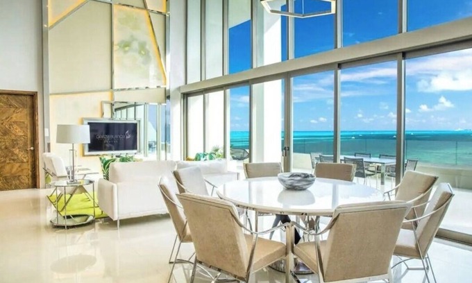Puerto Juarez Condo | 5 Diamond resort 3-bedroom Penthouse Suite "Garza Blanca" Cancún