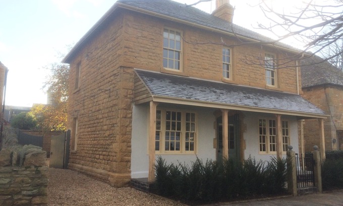 Broadway House | 5* - In the centre of beautiful Broadway