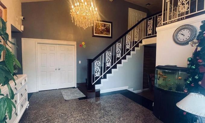 Hacienda Heights House | 5# King bed/1G Internet access/Free parking space