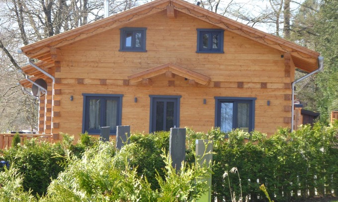 Hahnenklee House | 5 * log cabins with sauna, fireplace, terrace, barbecue etc. in alpine chalet style