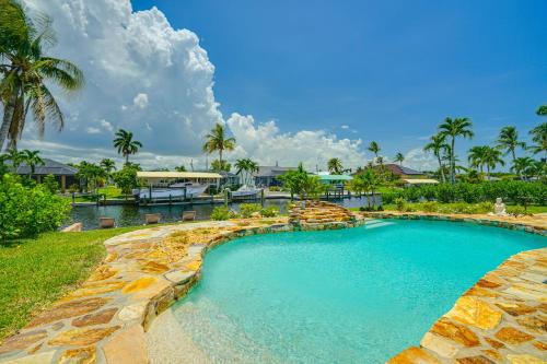 Pelican House | 5 Mi to Beach Cape Coral Oasis with Lanai