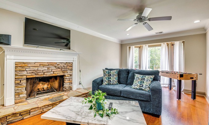 Acworth House | 5 Mi to Lake Acworth: Georgia Gem w/Private Patio