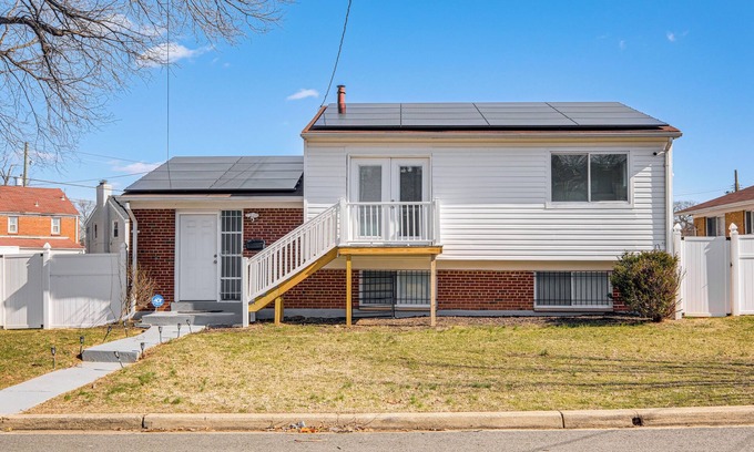 West Hyattsville Apartment | 5 Mi to Smithsonian Museum: Apt in DC