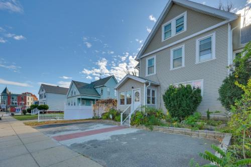 Medford House | 5 Mi to TD Garden Quiet Medford Getaway!