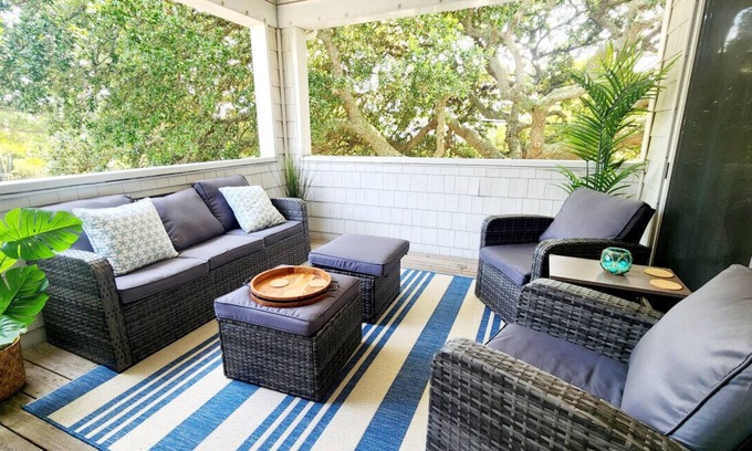 Northeast Virginia Beach Apartment | > 5 min from beach & state park | Patio | Grill