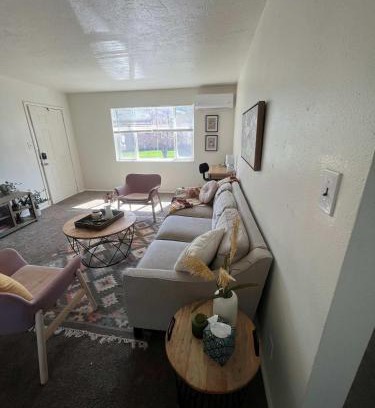 Bountiful Apartment | 5 Mins off i15 City Park PickleBall Courts