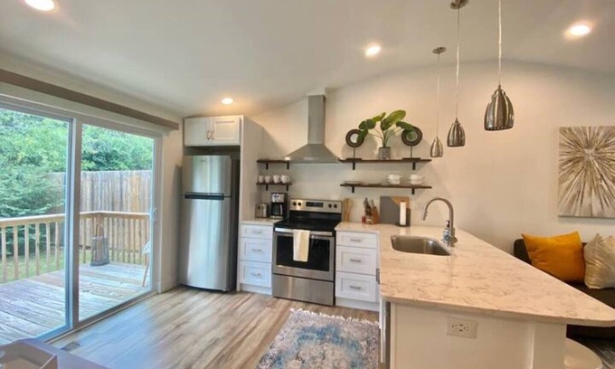 Greenville - Spartanburg Cottage | 5 Minute Drive to Downtown Greenville!