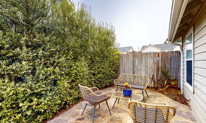 Arroyo Grande House | 5 Minutes to Beach Stylish Arroyo Grande Home with Hot Tub, Sundeck, Firepit