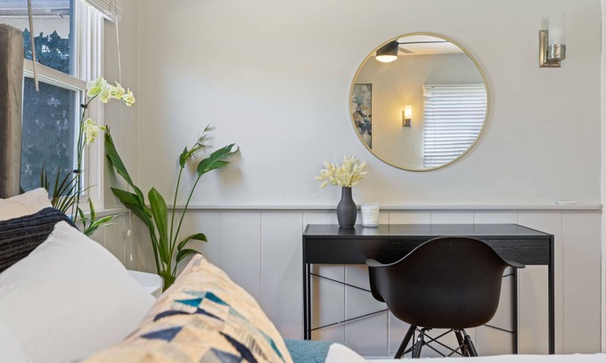 Monrovia House | 5 Minutes To Old-Town Monrovia New Listing Special Book Now!