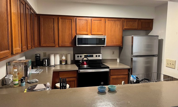 McAlpine House | 5 minutes to the Ballantyne area townhome