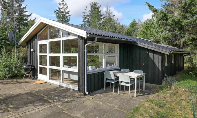 Bratten Strand House | 5 person holiday home in Jerup-By Traum