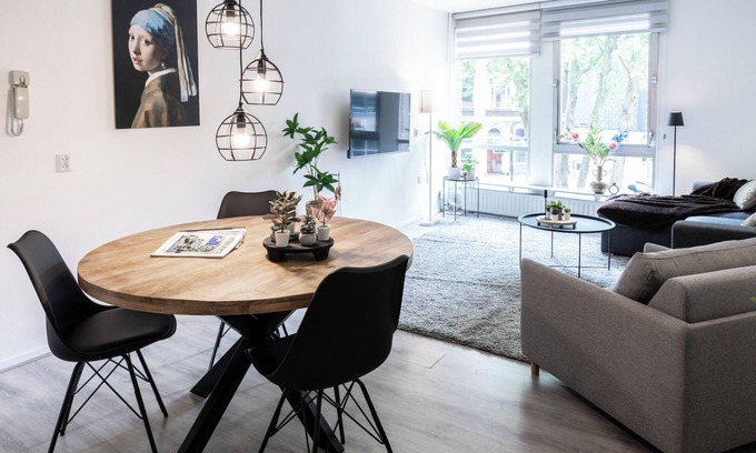 Tilburg Apartment | 5 places to sleep, great location, large balcony, best street in town
